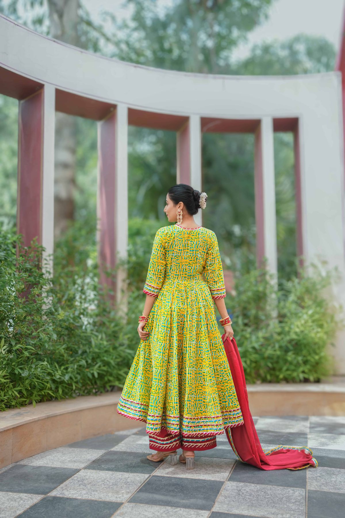 Marud Gulaal Anarkali Suit Set 4