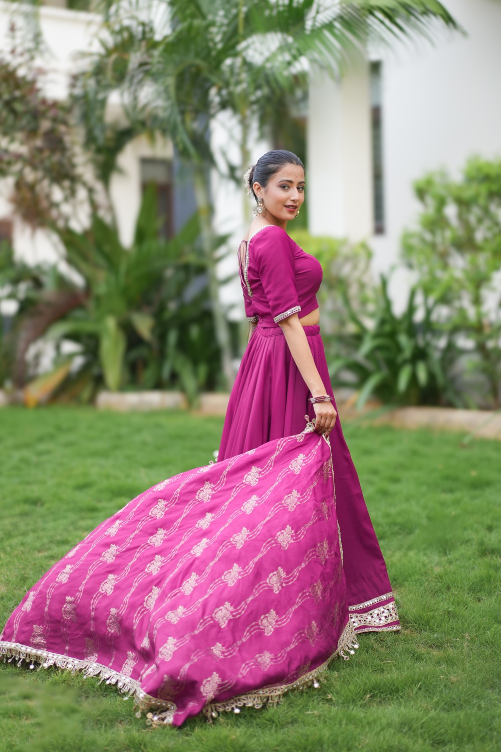 MADHUBALA MIRROR LACE LEHENGA SET 5