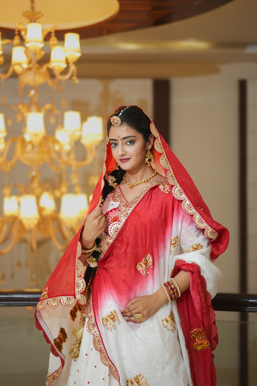 Faaguniya Bandhani - White Lehenga Set 5