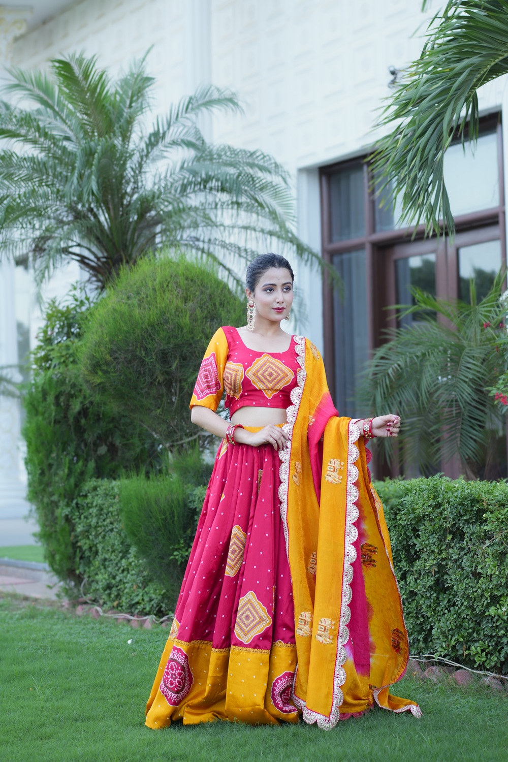 TAARI BANDHANI - LAALIMA Lehenga Set 5